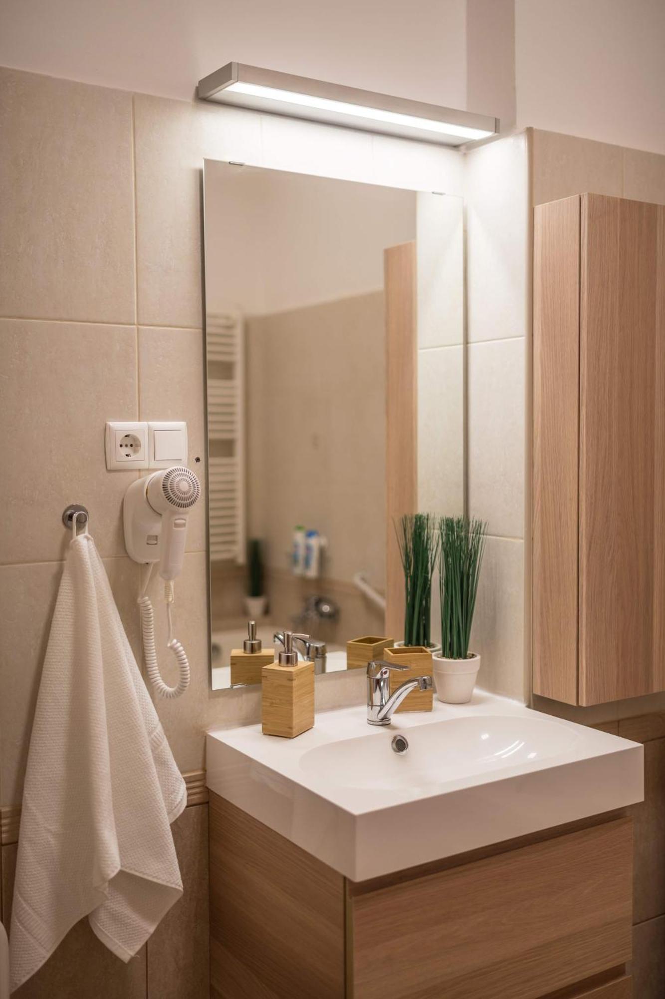 Exlcusive & City Central Located Suite By Prestige Homes Budapest Exterior photo
